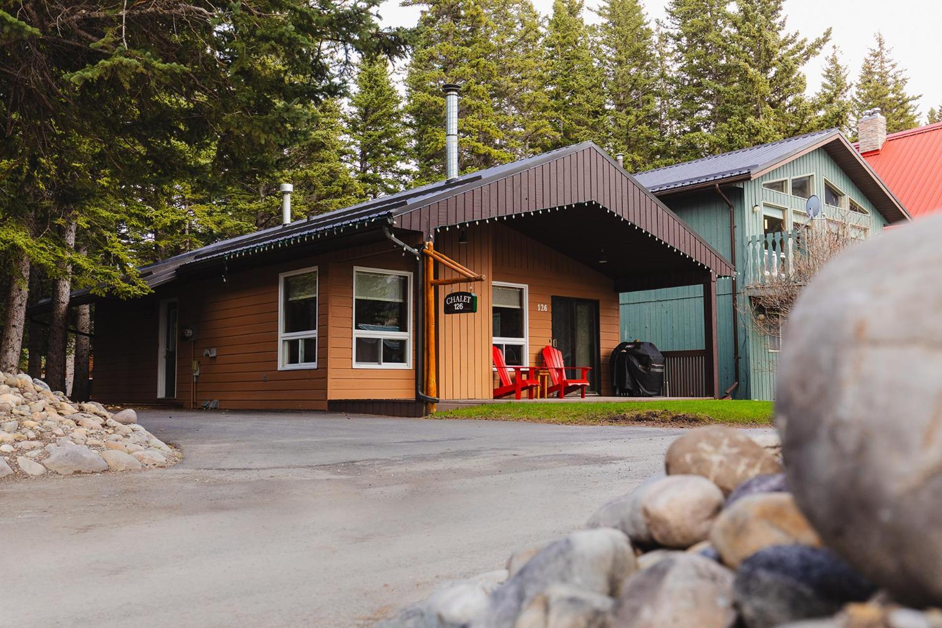 Overlander Mountain Lodge แจสเปอร์ ภายนอก รูปภาพ