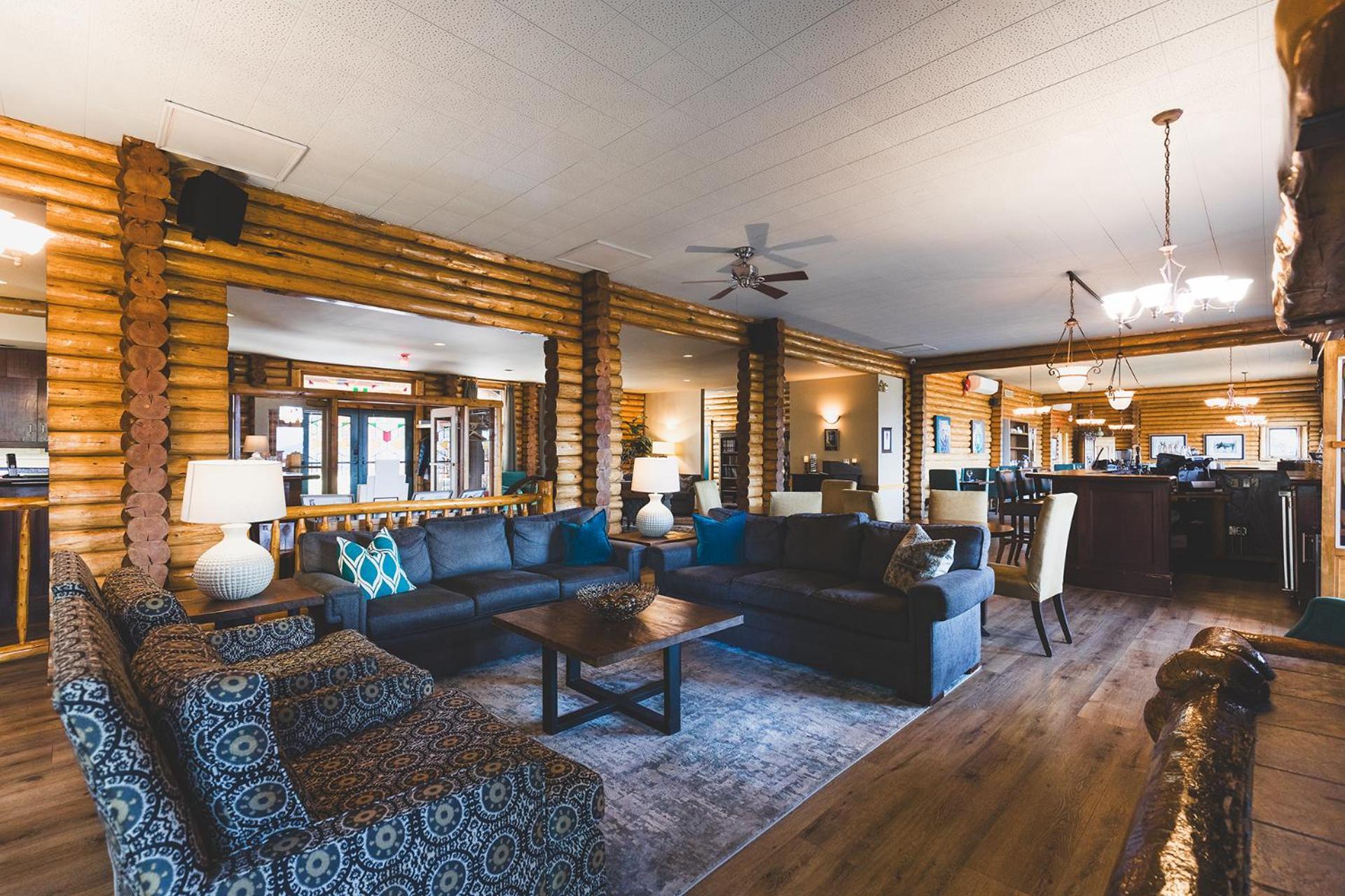 Overlander Mountain Lodge แจสเปอร์ ภายนอก รูปภาพ